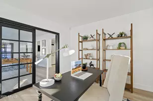 1302 W Golden Ln, Phoenix, AZ 85021 - Photo 34