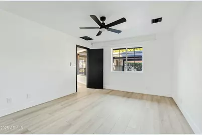 1302 W Golden Lane, Phoenix, AZ 85021 - Photo 26