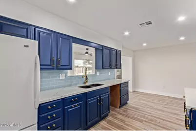 10502 W Meade Drive, Sun City, AZ 85351 - Photo 10