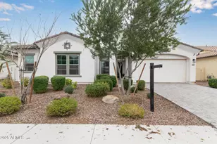 11807 W Pkwy Ln, Avondale, AZ 85323 - Photo 4