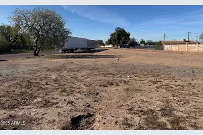 820 E Chipman Road #1, Phoenix, AZ 85040 - Photo 12