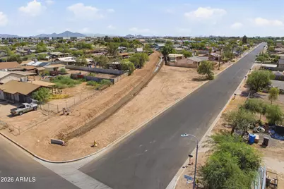 820 E Chipman Road #1, Phoenix, AZ 85040 - Photo 4