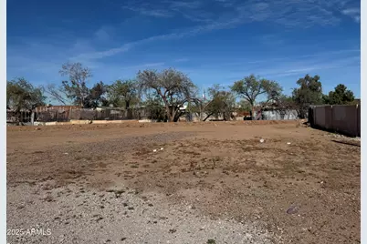 820 E Chipman Road #1, Phoenix, AZ 85040 - Photo 10