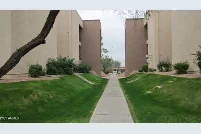 1340 N Recker Road #323, Mesa, AZ 85205 - Photo 2