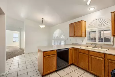 12559 W Virginia Avenue, Avondale, AZ 85392 - Photo 8