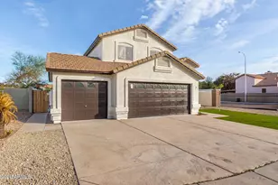 1821 S Cholla St, Chandler, AZ 85286 - Photo 2