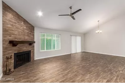 6428 W Sunnyslope Lane, Glendale, AZ 85302 - Photo 8