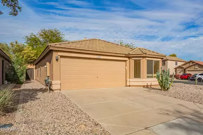 42346 W Sunland Drive, Maricopa, AZ 85138 - Photo 4