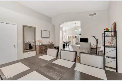 316 E Laredo Avenue, Gilbert, AZ 85296 - Photo 4