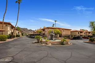 10410 N Cave Creek Rd, Phoenix, AZ 85020 - Photo 18