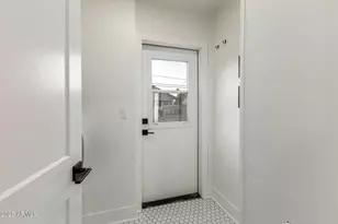 2246 N Laurel Ave, Phoenix, AZ 85007 - Photo 28