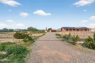 19624 W Pinnacle Peak Rd, Surprise, AZ 85387 - Photo 22