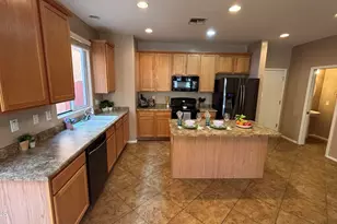 2014 N 77th Glen, Phoenix, AZ 85035 - Photo 8