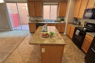 2014 N 77th Glen, Phoenix, AZ 85035 - Photo 10