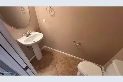 2014 N 77th Glen, Phoenix, AZ 85035 - Photo 12