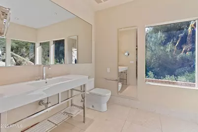 7310 N Highcliff Drive, Paradise Valley, AZ 85253 - Photo 14