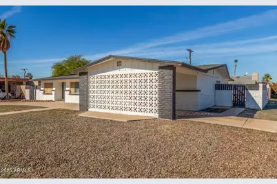1298 E Barcelona Avenue, Casa Grande, AZ 85122 - Photo 2