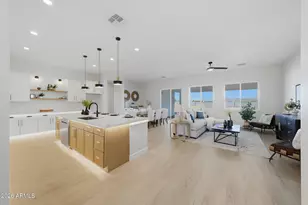 17743 W Dale Ln, Surprise, AZ 85387 - Photo 10