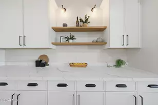 17743 W Dale Ln, Surprise, AZ 85387 - Photo 24