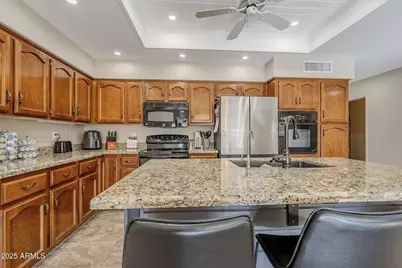 7813 E Nopal Avenue, Mesa, AZ 85209 - Photo 12