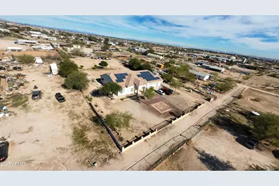 19728 W Palm Lane, Buckeye, AZ 85396 - Photo 6