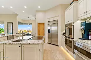 15730 E Eagle Crest Rd, Fountain Hills, AZ 85268 - Photo 16