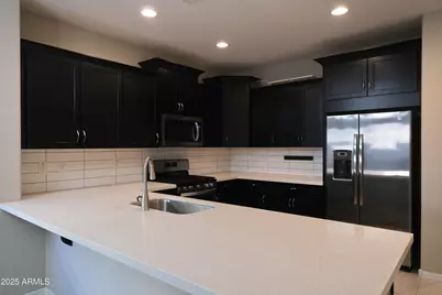 2838 E Fraktur Road, Phoenix, AZ 85040 - Photo 6