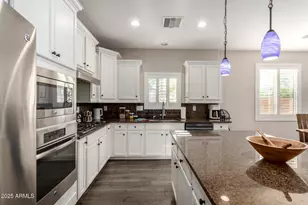 7578 W Tierra Buena Ln, Peoria, AZ 85382 - Photo 14