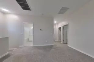 1349 N Parkcrest Cir, Mesa, AZ 85205 - Photo 14