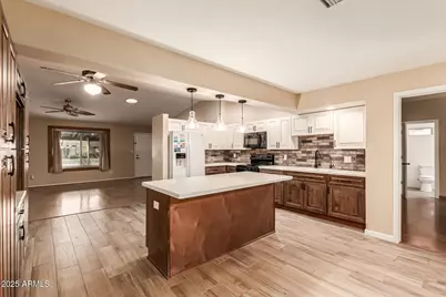 5924 W Loma Lane, Glendale, AZ 85302 - Photo 8