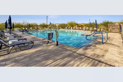 5823 E Rose Garden Lane, Phoenix, AZ 85054 - Photo 34