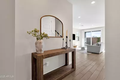 5823 E Rose Garden Lane, Phoenix, AZ 85054 - Photo 10