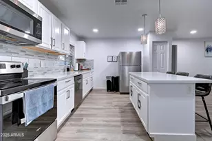 6959 W Solano Dr, Glendale, AZ 85303 - Photo 8