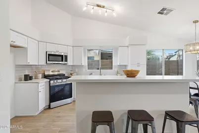 4137 W Chama Drive, Glendale, AZ 85310 - Photo 12