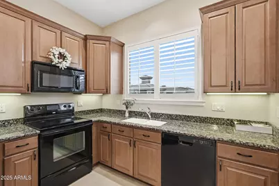 4241 N Pebblecreek Parkway #37, Goodyear, AZ 85395 - Photo 10