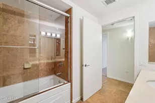 7161 E Rancho Vista Dr, Scottsdale, AZ 85251 - Photo 20