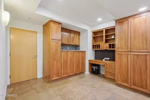 7161 E Rancho Vista Dr, Scottsdale, AZ 85251 - Photo 2