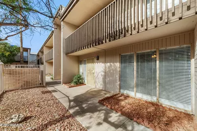 1828 W Tuckey Lane #8, Phoenix, AZ 85015 - Photo 2