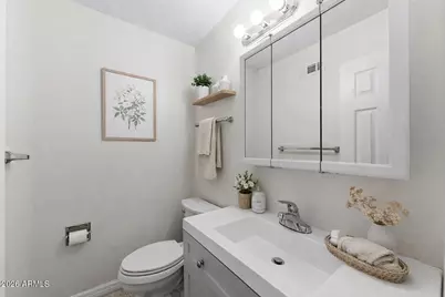 1828 W Tuckey Lane #8, Phoenix, AZ 85015 - Photo 10