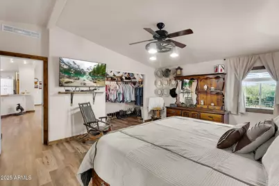 1218 E Sentinel Rock Road, Phoenix, AZ 85086 - Photo 34