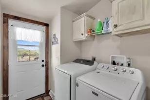 1218 E Sentinel Rock Rd, Phoenix, AZ 85086 - Photo 42