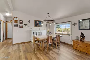 1218 E Sentinel Rock Rd, Phoenix, AZ 85086 - Photo 32