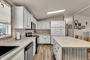 1218 E Sentinel Rock Rd, Phoenix, AZ 85086 - Photo 22