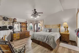 1218 E Sentinel Rock Rd, Phoenix, AZ 85086 - Photo 36