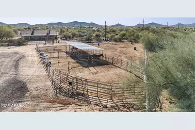 1218 E Sentinel Rock Road, Phoenix, AZ 85086 - Photo 10