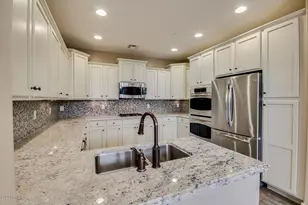 9111 W Meadow Dr, Peoria, AZ 85382 - Photo 6