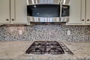 9111 W Meadow Dr, Peoria, AZ 85382 - Photo 8