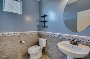 9111 W Meadow Dr, Peoria, AZ 85382 - Photo 10