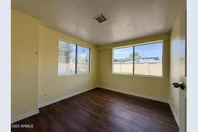 4640 W Cavalier Drive, Glendale, AZ 85301 - Photo 10