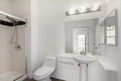 9820 N Central Avenue #102, Phoenix, AZ 85020 - Photo 16